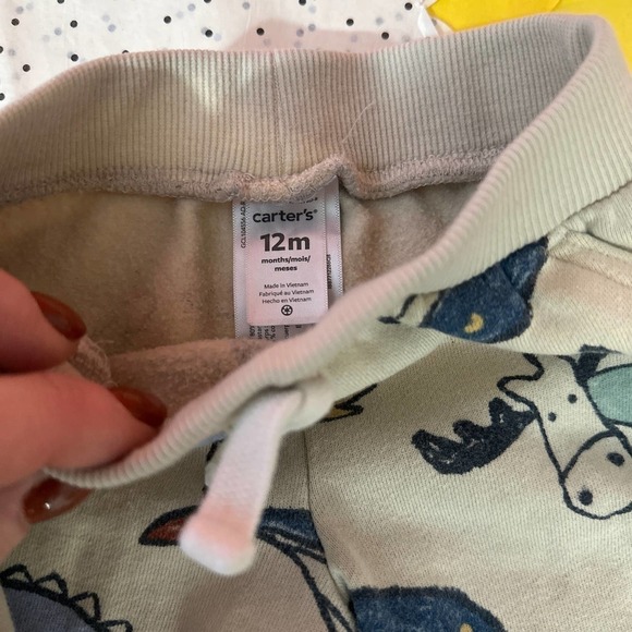 Carter’s sweatsuit set - Picture 3 of 3